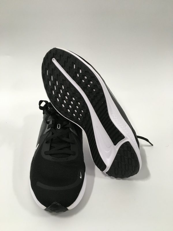 Black Shoes Athletic Nike, Size 8 Discount