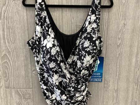 Black Swimsuit Clothes Mentor, Size 3x Fashion