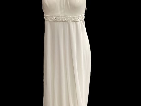 White Dress Party Long Clothes Mentor, Size 14 Online now