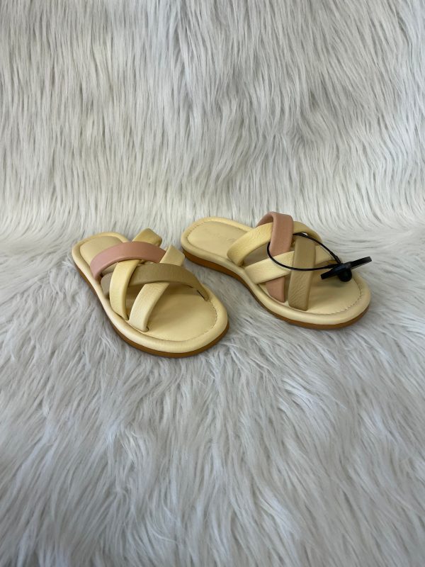 Yellow Sandals Flats Madewell, Size 6 Hot on Sale