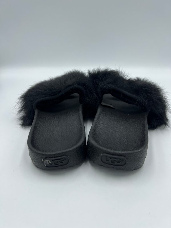 UGG Furry Slides, Size 6 For Discount