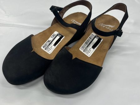 Black Sandals Flats Dansko, Size 6.5 Cheap