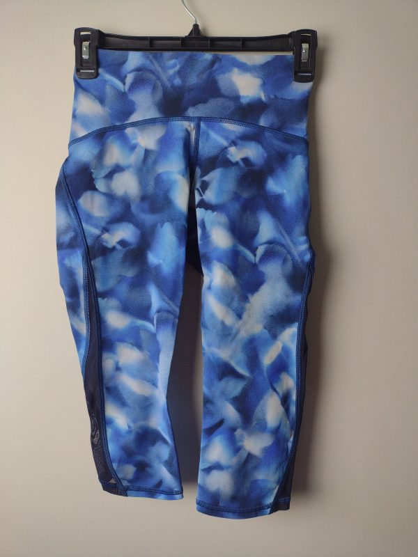 Athletic Leggings Capris By Lululemon  Size: 4 For Sale