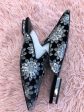 Silver Sandals Flats Charles David, Size 8 Online Sale