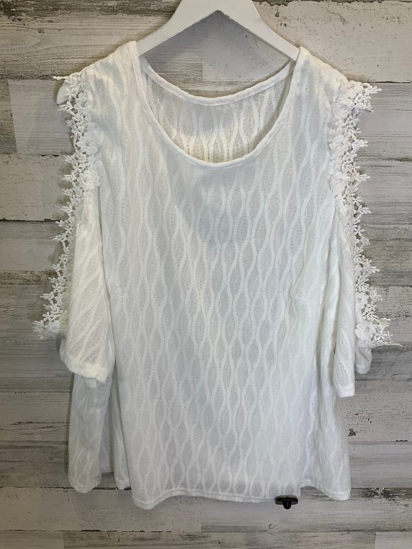 White Top Short Sleeve Clothes Mentor, Size 4x For Sale