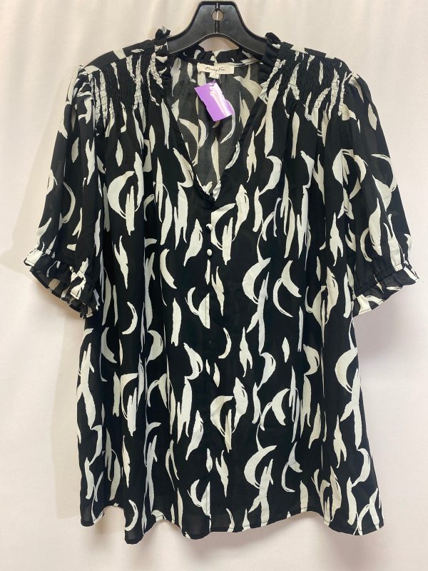 Black Top Short Sleeve Clothes Mentor, Size 1x Online Hot Sale