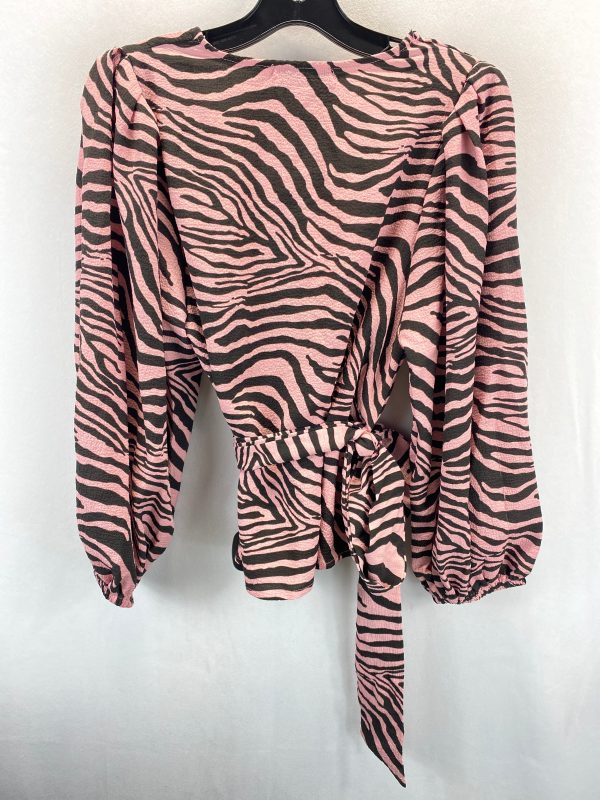 Black & Pink Top Long Sleeve Clothes Mentor, Size S on Sale