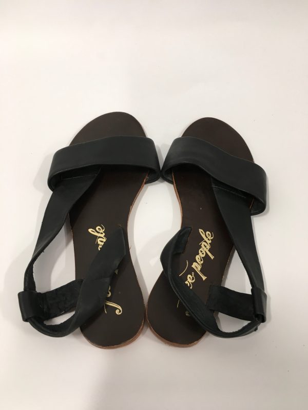 Black Shoes Flats Free People, Size 6 on Sale