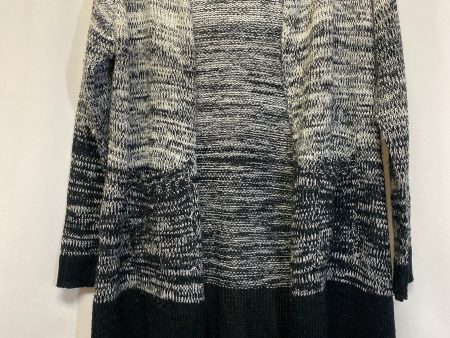 Black & White Sweater Cardigan Clothes Mentor, Size M Cheap