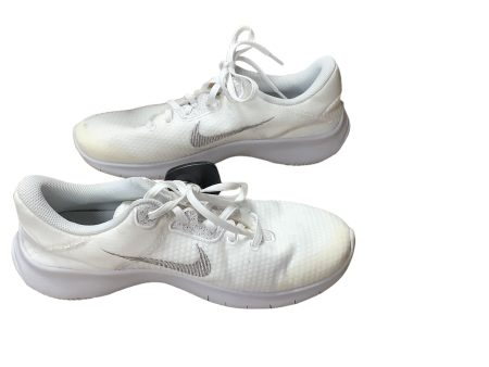 White Shoes Athletic Nike, Size 9 Online now