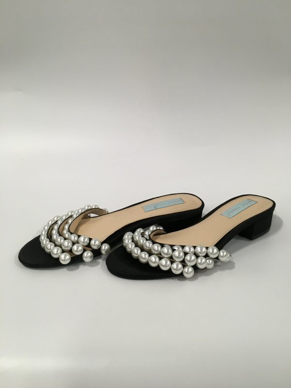 Black Shoes Flats Other Betsey Johnson, Size 6 Online now