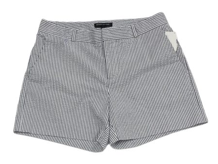 Striped Pattern Shorts Banana Republic, Size 6 For Sale