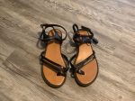 Black Sandals Flats Clothes Mentor, Size 8 Fashion