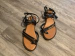 Black Sandals Flats Clothes Mentor, Size 8 Fashion