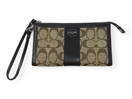 Wristlet Designer Coach, Size Medium Supply