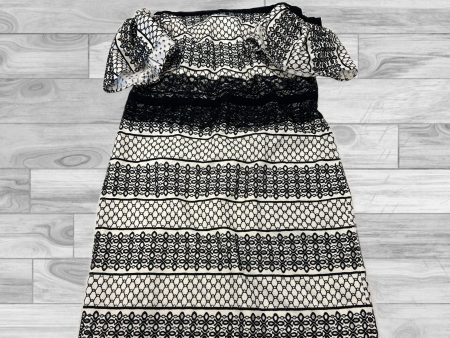 Black & White Dress Casual Short Halston, Size 14 Hot on Sale