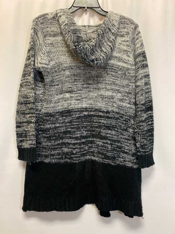 Black & White Sweater Cardigan Clothes Mentor, Size M Cheap