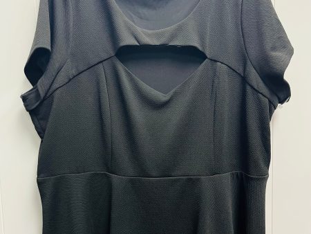 Black Top Short Sleeve City Chic, Size 24 For Sale