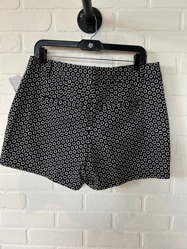 Black & White Shorts Elle, Size 10 Online Hot Sale