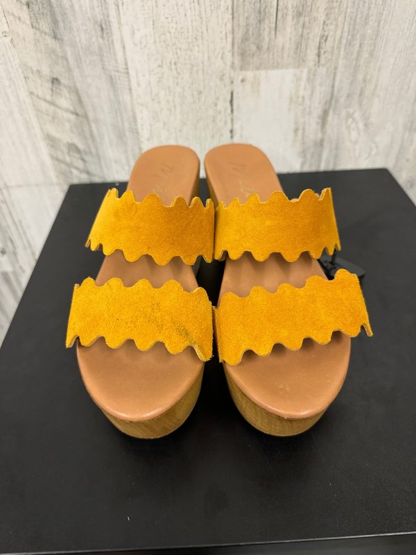 Yellow Sandals Heels Wedge Matisse, Size 7 Fashion